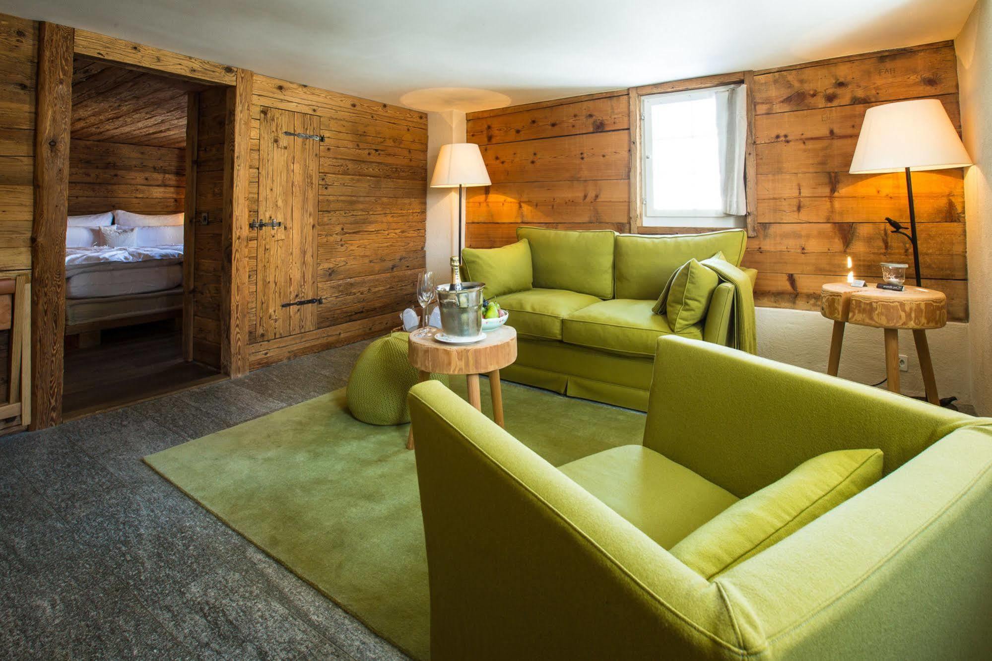Maiensaesshotel Guarda Val Лензерхайде Екстериор снимка